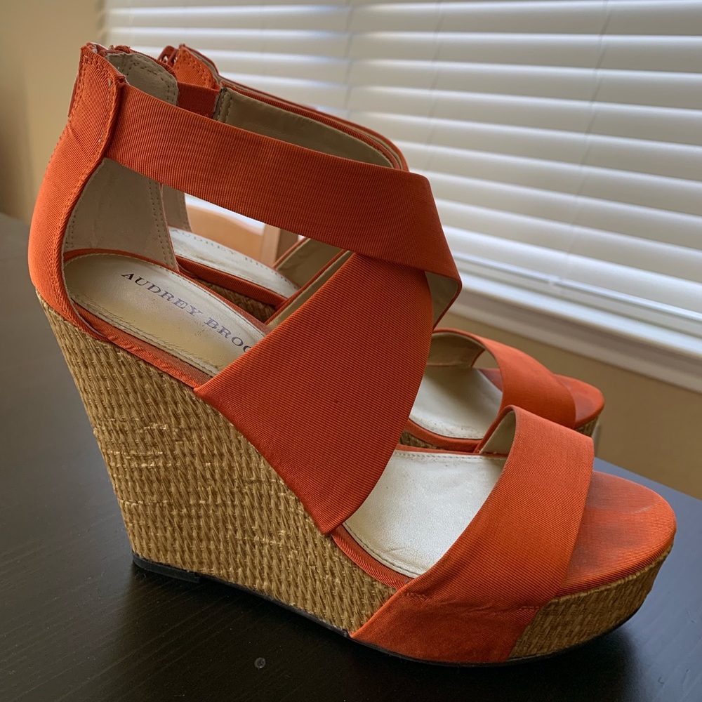 Audrey Brooke Nerissa Wedges